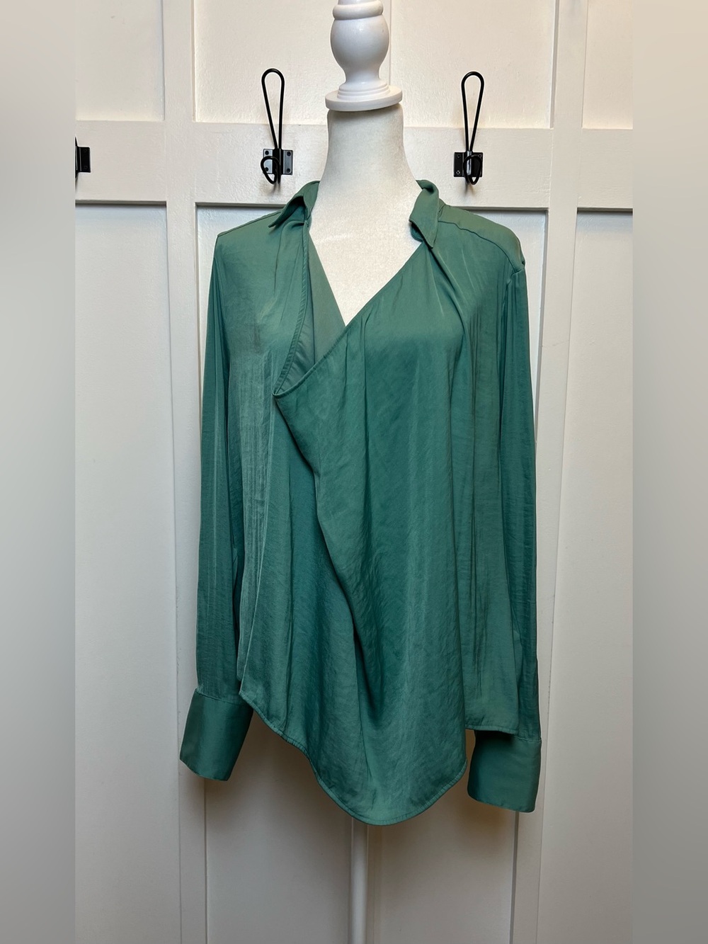 Free People Size Large Green Boxy Oversized Long Sleeve Blouse Tunic Top Silky